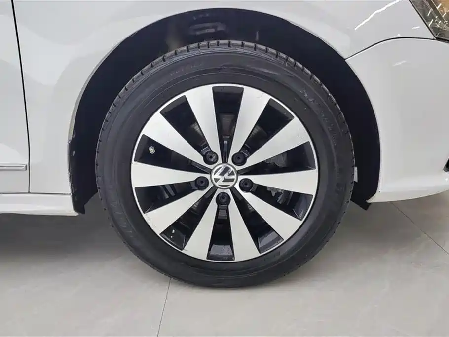 Sagitar 1.6 L Auto Comfort