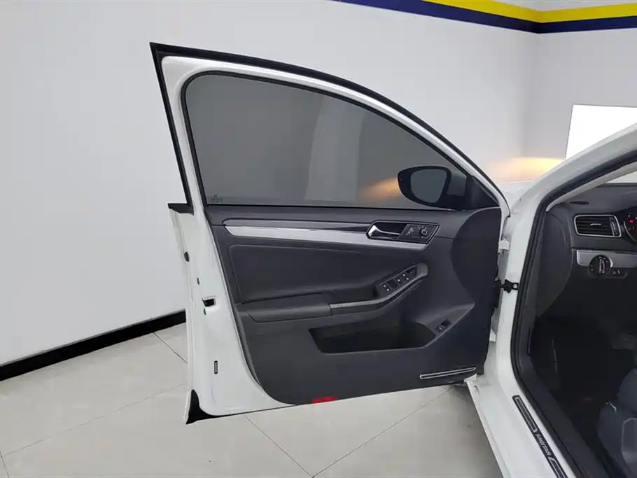 Sagitar 1.6 L Auto Comfort