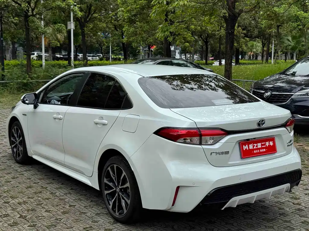Levin Dual Engine 1.8 H E-CVT Sport