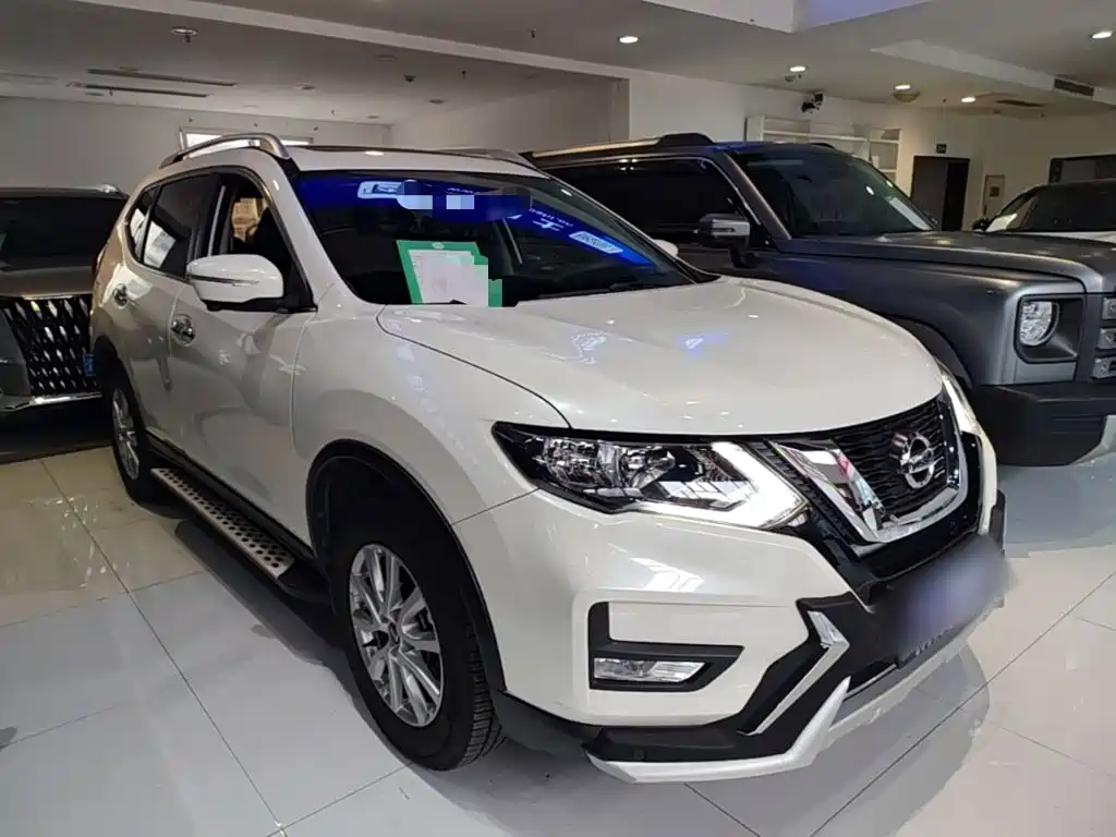 X-Trail 2.0 L CVT 7-seat Comfort 2 WD