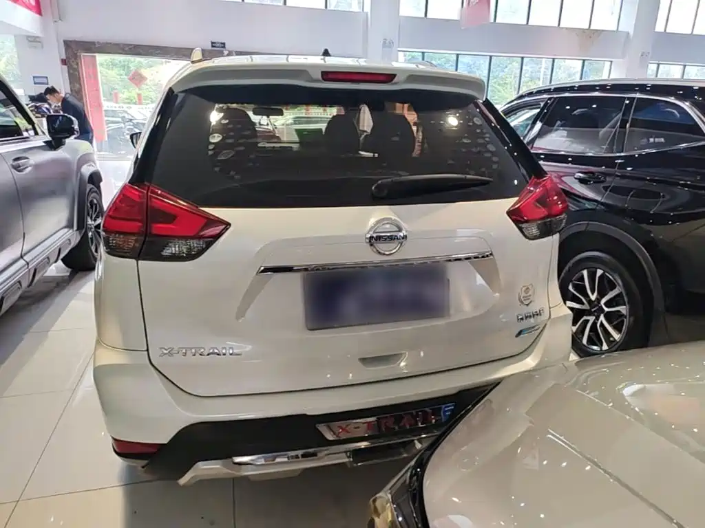 X-Trail 2.0 L CVT 7-seat Comfort 2 WD