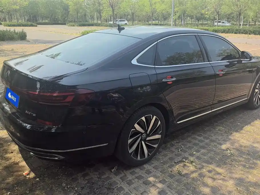 Passat 330 TSI Luxury
