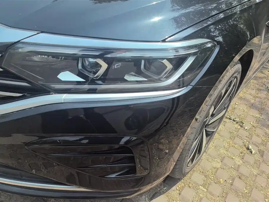 Passat 330 TSI Luxury
