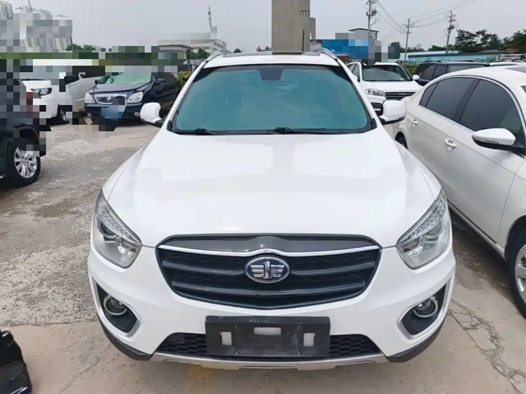 Besturn X80 奔腾X80 2015款 2.0 L 手动豪华型