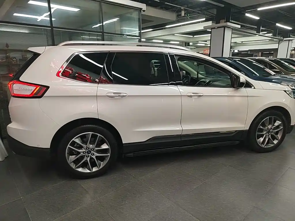 Edge 锐界 2018款 EcoBoost 245 四驱尊锐型Plus 7座 国VI