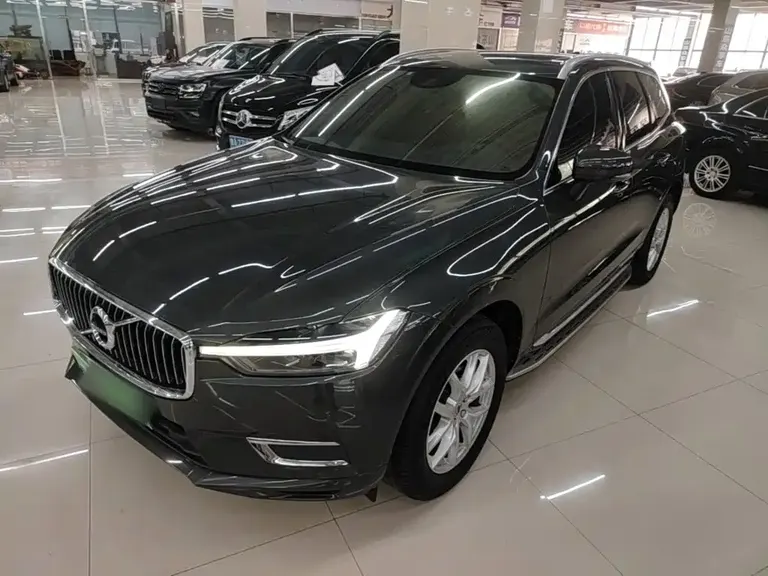 Volvo XC60 T5 4 WD Smart Ease Luxury