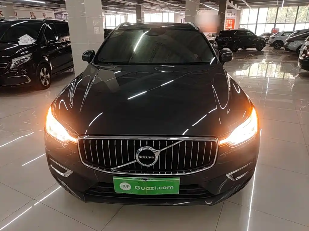 Volvo XC60 T5 4 WD Smart Ease Luxury