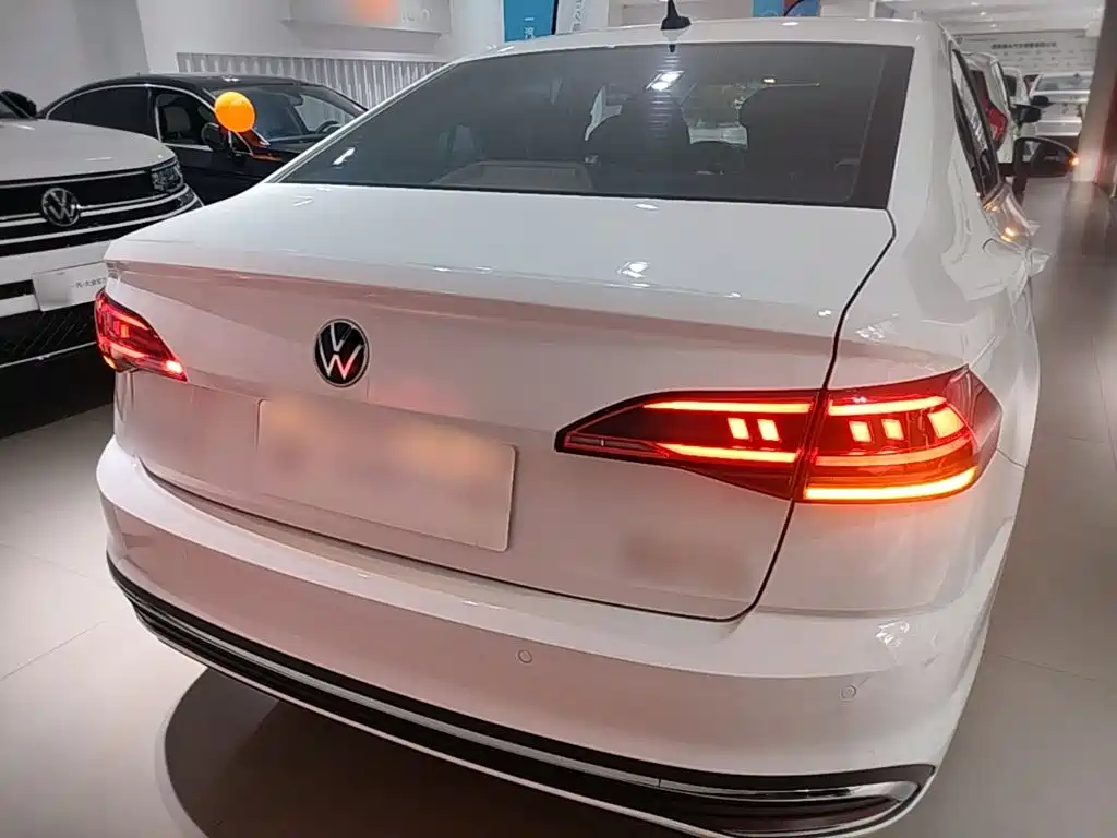 Bora 200 TSI DSG Smooth Travel