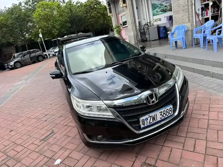 Honda Crider 1.8 L CVT Comfort Special