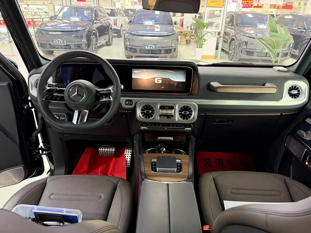 Mercedes-Benz G-Class G 500