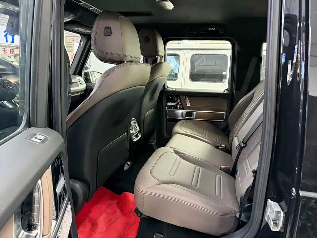 Mercedes-Benz G-Class G 500