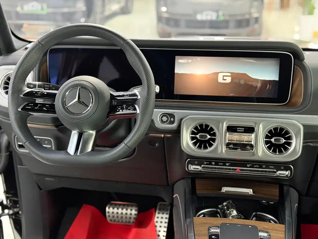 Mercedes-Benz G-Class G 500