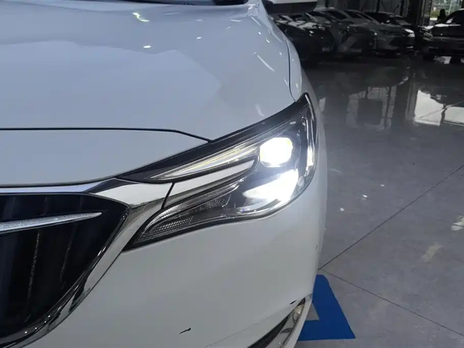 Excelle GT Facelift Exemplary 1.5 L Auto Elite