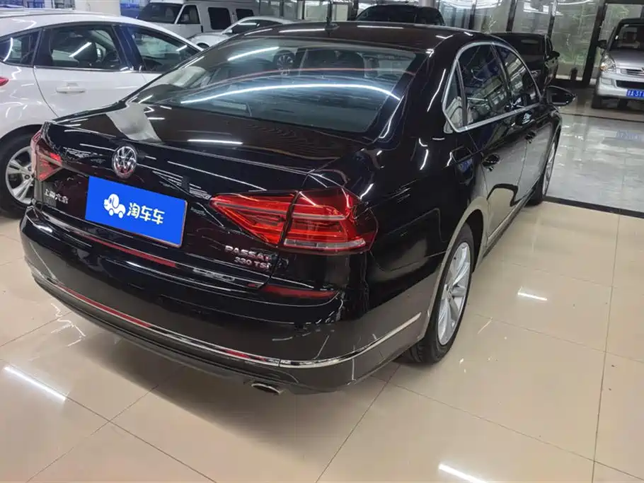 Passat 330 TSI DSG Royal