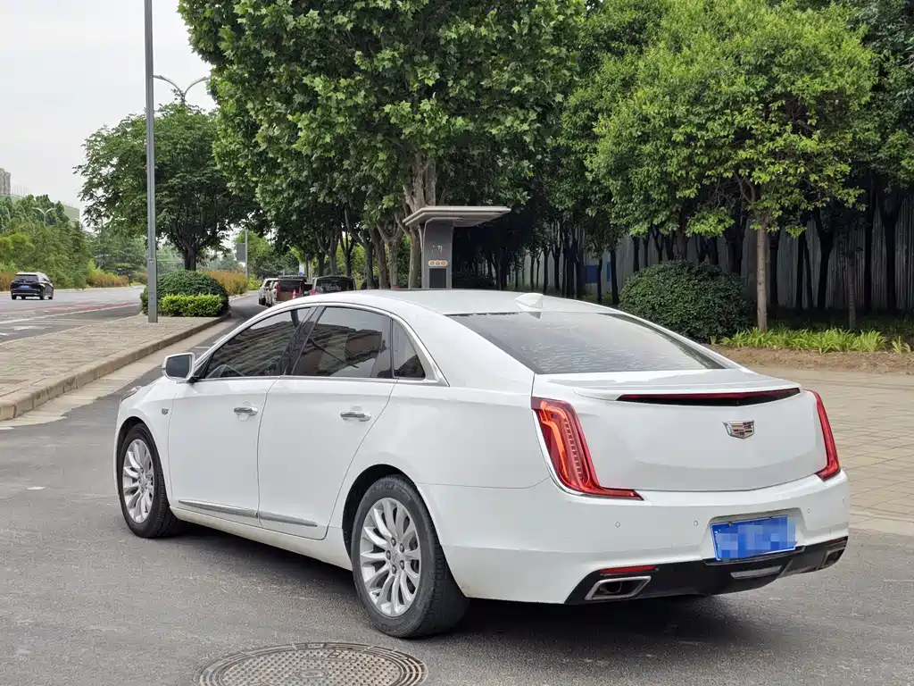 Cadillac XTS 28 T Elite