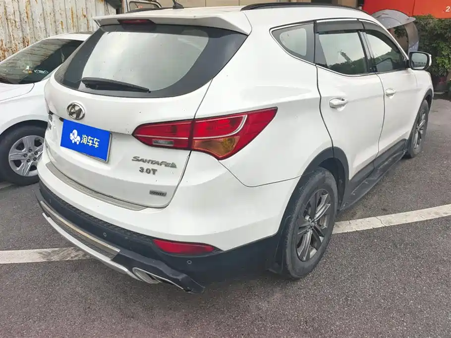 Santa Fe 2.4 L Auto 4 WD Comfort