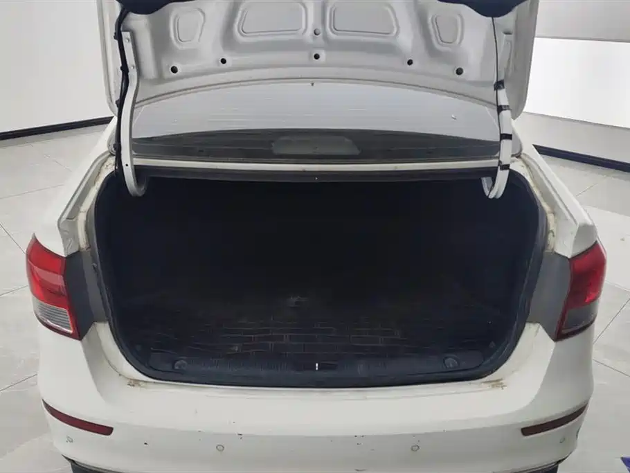 Kia K2 Sedan 1.4 L MT GLS