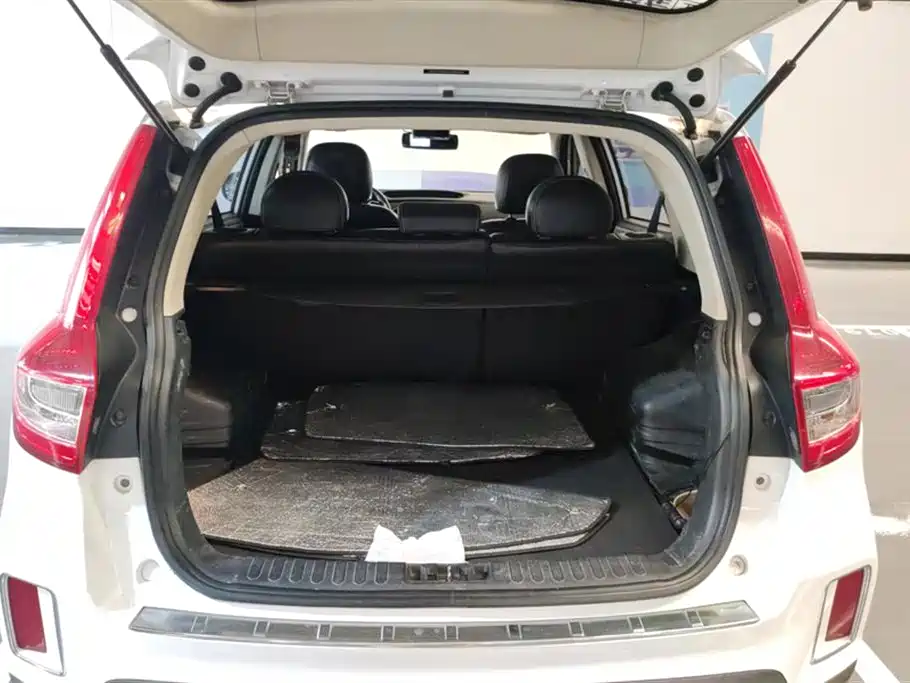 Vision X6 远景X6 2016款 1.8 L 手动尊贵型