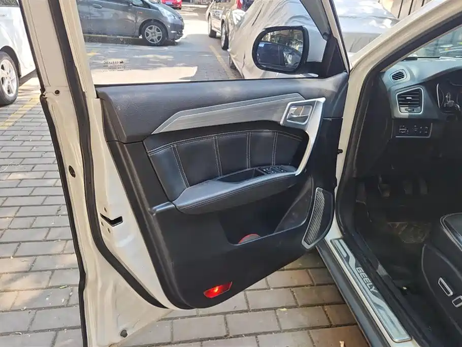 Vision X6 远景X6 2016款 1.8 L 手动尊贵型