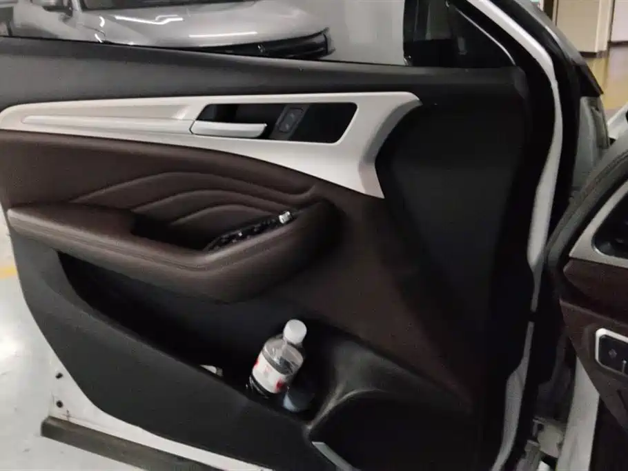 Haval F7 1.5 T 2 WD i