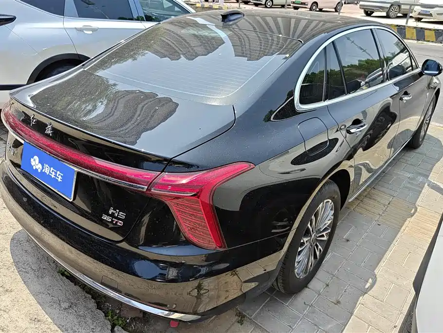 Hongqi H5 1.5 T DCT Flagship Charm