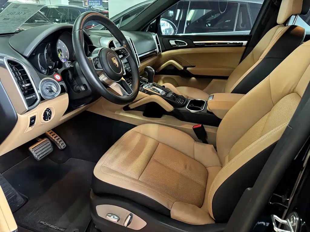 Cayenne NEV Cayenne S E-Hybrid 3.0 T