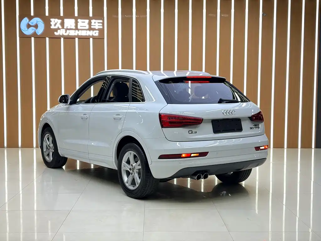 Audi Q3 35 TFSI Fashion