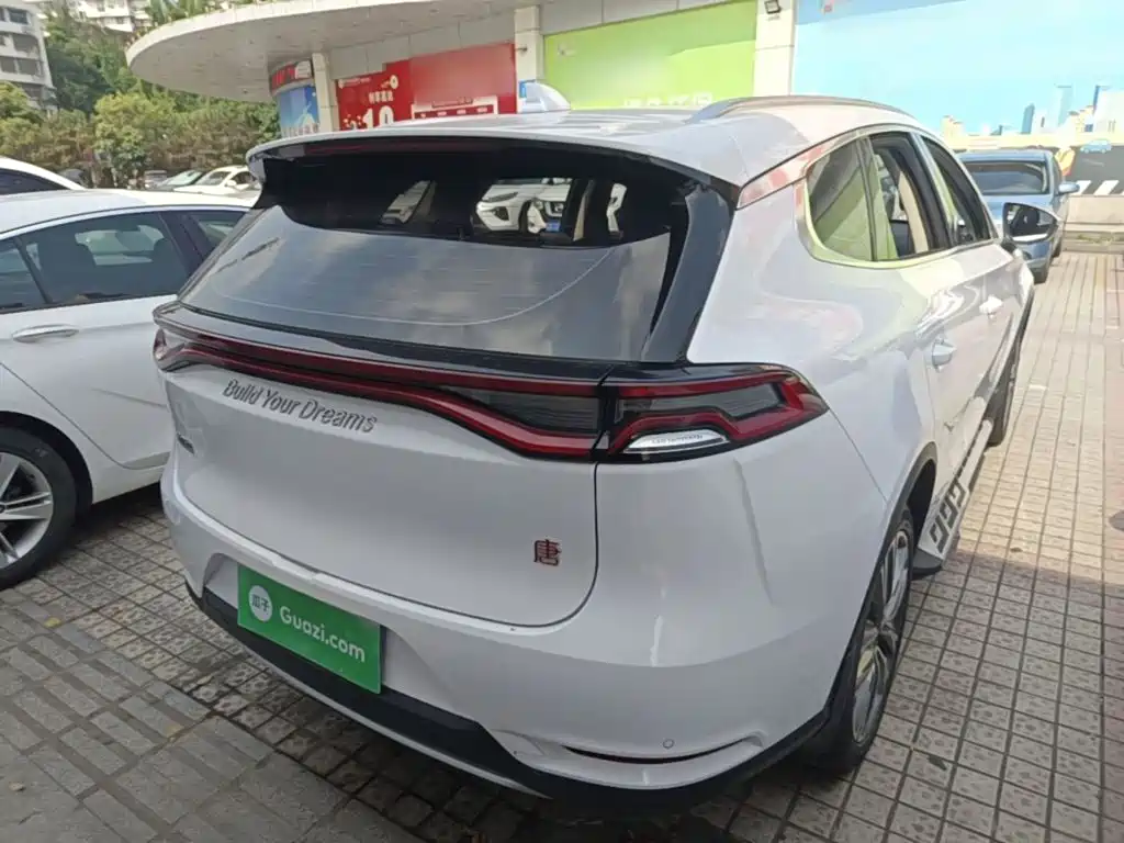 Tang 2.0 T Auto Connected Distinguished 5-seat CN-VI
