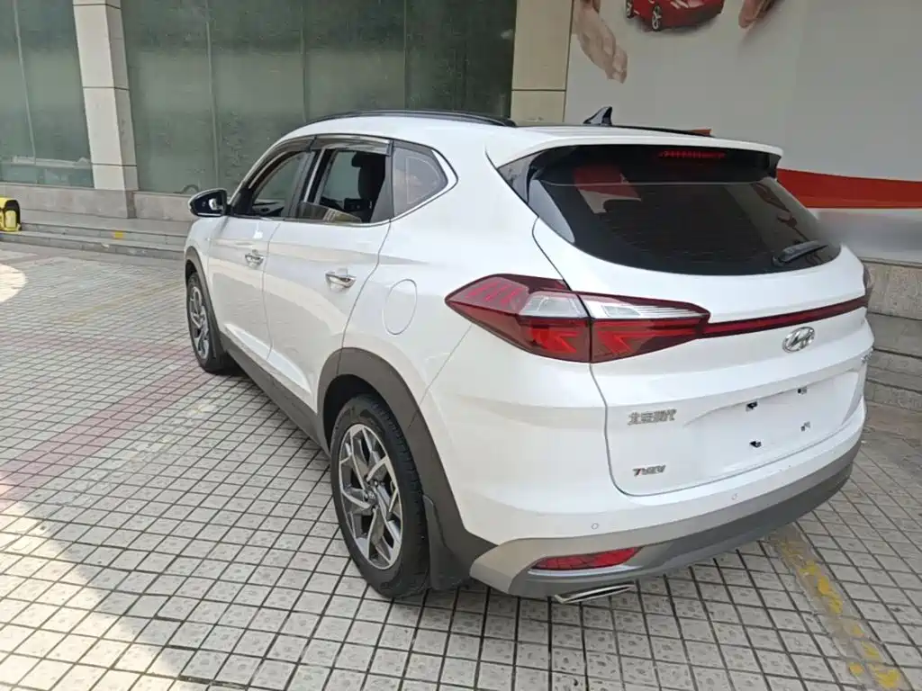 Tucson 280 TGDi 2 WD GLS Fashion CN-VI