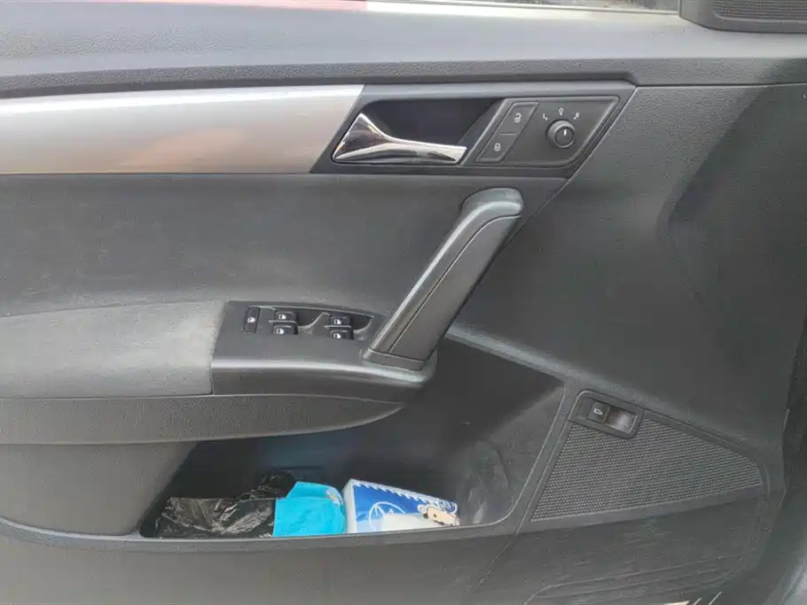 Lavida 1.6 L Auto Style