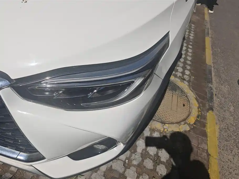 YARiS L Zhixuan Zhixuan X 1.5 L CVT Luxury PLUS
