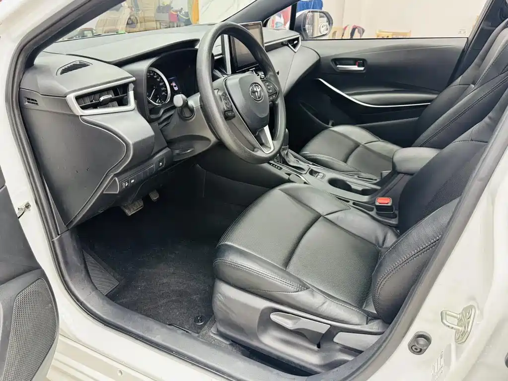 Levin Dual Engine 1.8 H E-CVT Luxury