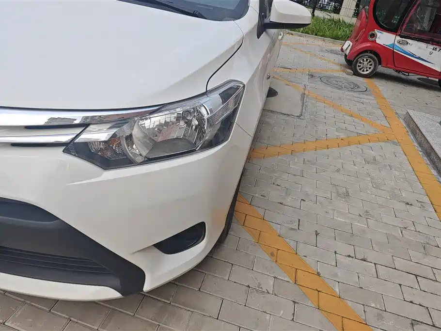 Vios 1.5 L Auto Smart Premium