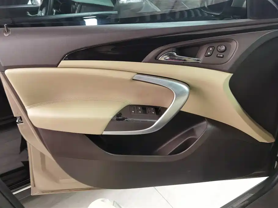 Regal 2.0 L Leading Fashion