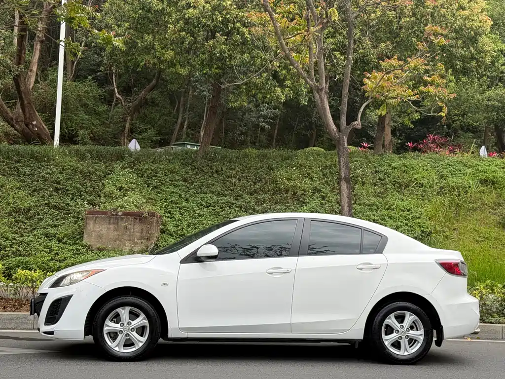 Mazda 3 Star Hatchback 1.6 L Auto Elite