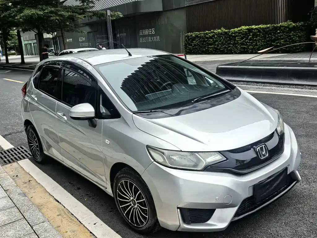 Fit 1.5 L LX CVT Comfort