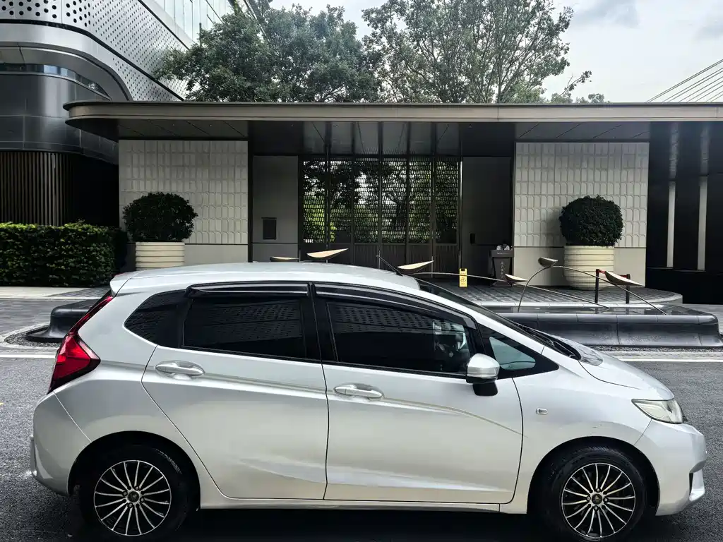 Fit 1.5 L LX CVT Comfort