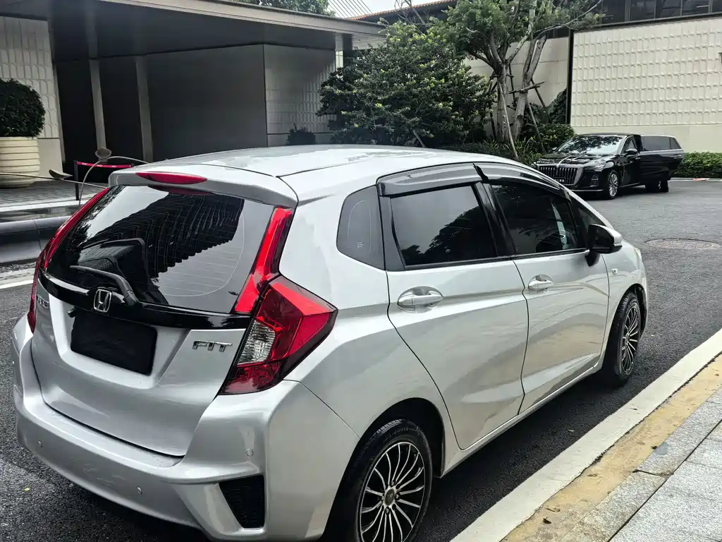 Fit 1.5 L LX CVT Comfort