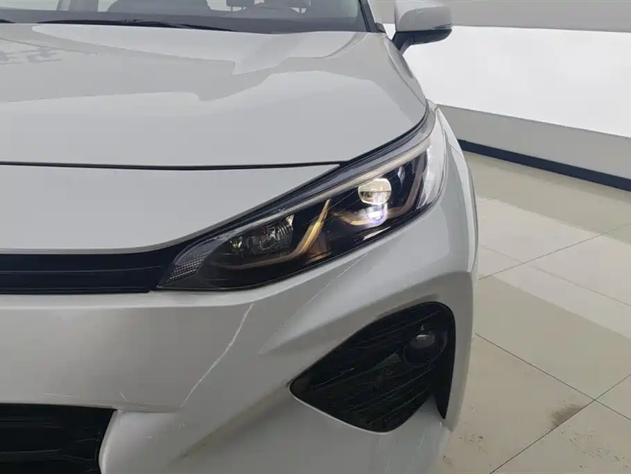 Wildlander 2.0 L CVT 2 WD Luxury PLUS