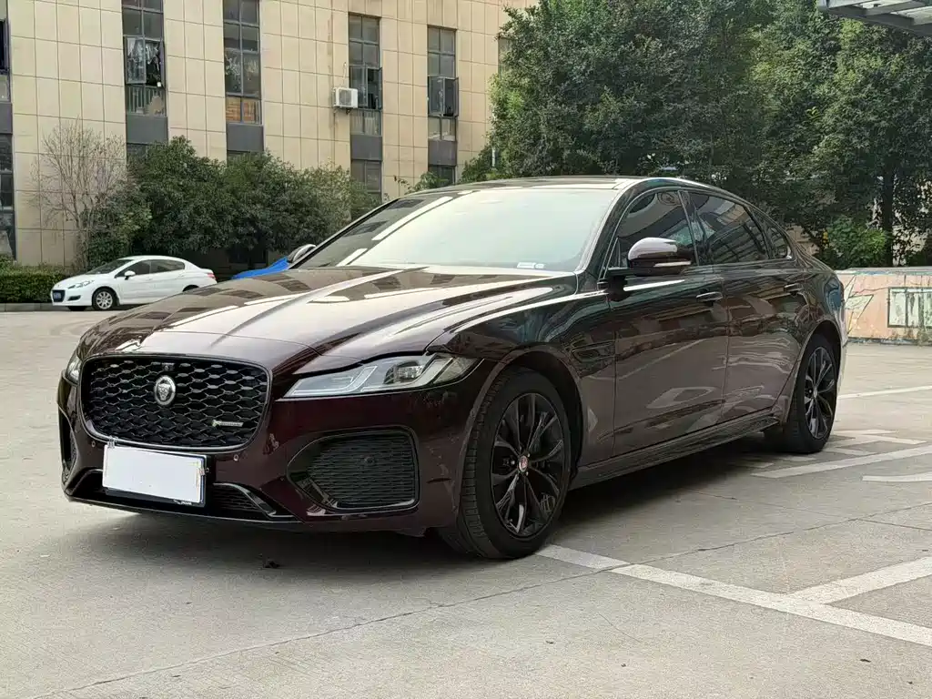 Jaguar XFL XFL 2.0 T P250 4 WD Black Shine Sport