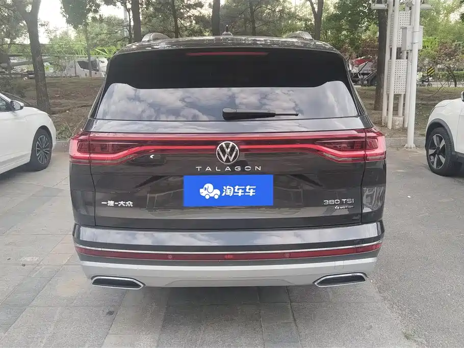 Talagon Facelift 380 TSI 4 WD Luxury Premium Realm Pro 6-seat