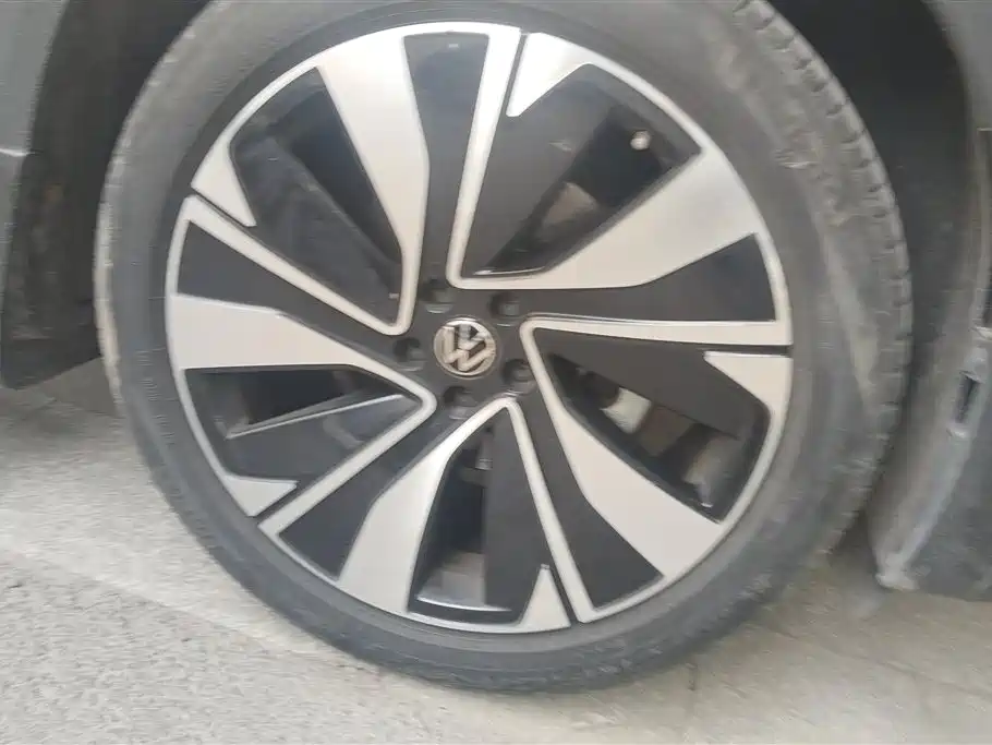 Talagon Facelift 380 TSI 4 WD Luxury Premium Realm Pro 6-seat
