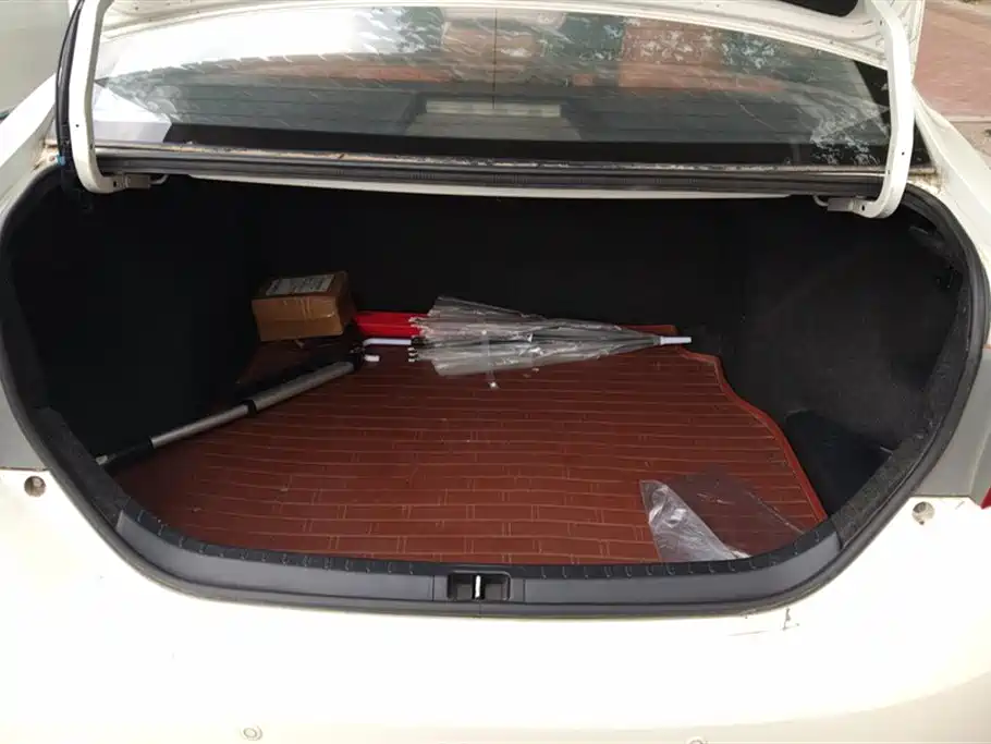 Levin 1.6 G CVT Elite