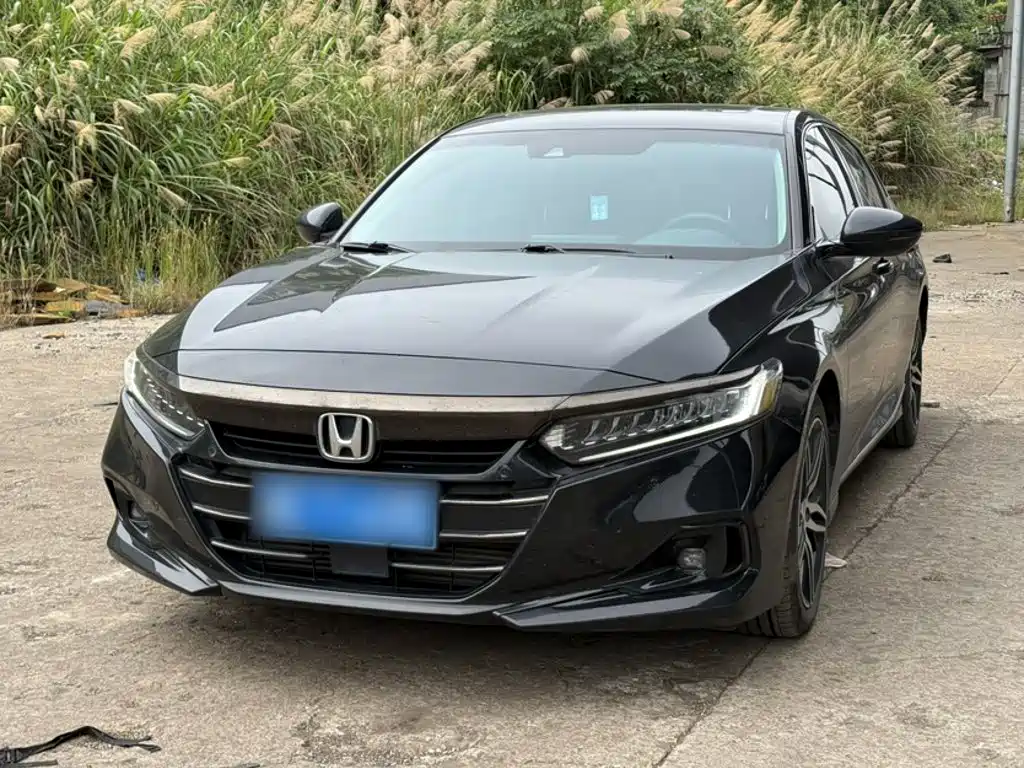 Accord 260 TURBO Phantom Night · Distinguished