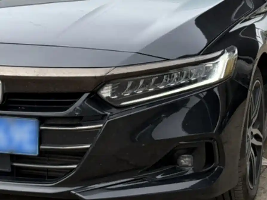 Accord 260 TURBO Phantom Night · Distinguished