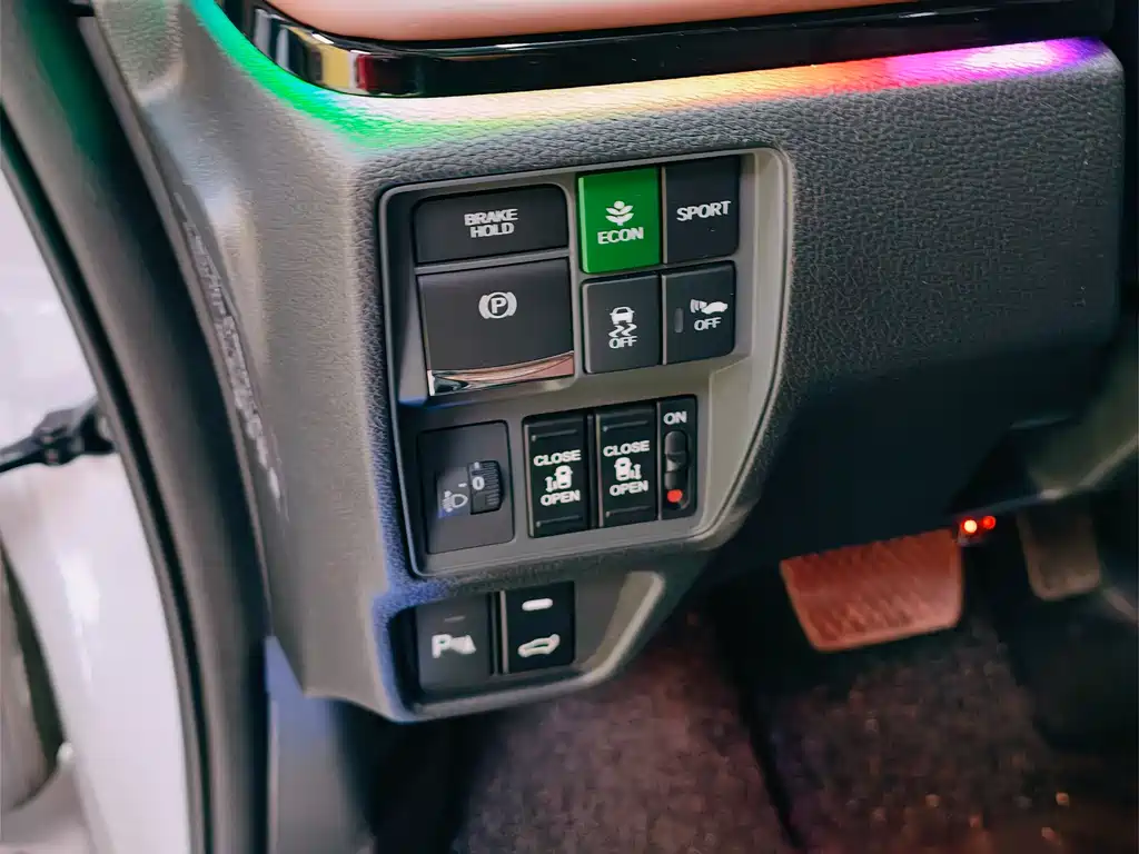 Odyssey 2.0 L e:HEV Sharp· Joy