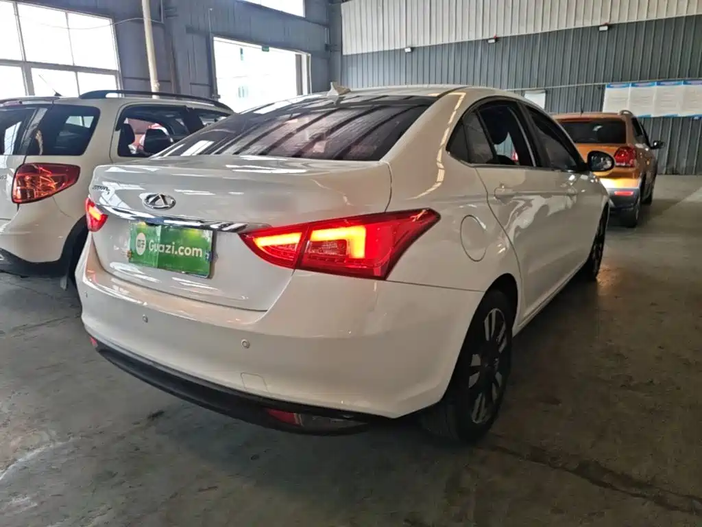 Arrizo 5 艾瑞泽5 2018款 1.5 L 手动致敬青春版