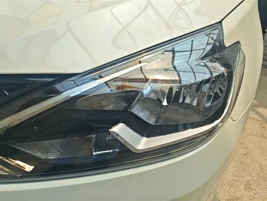 Sylphy Facelift Classic 1.6 XE CVT Comfort