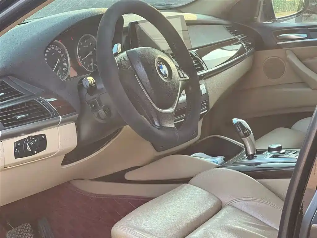 BMW X6 xDrive35 i