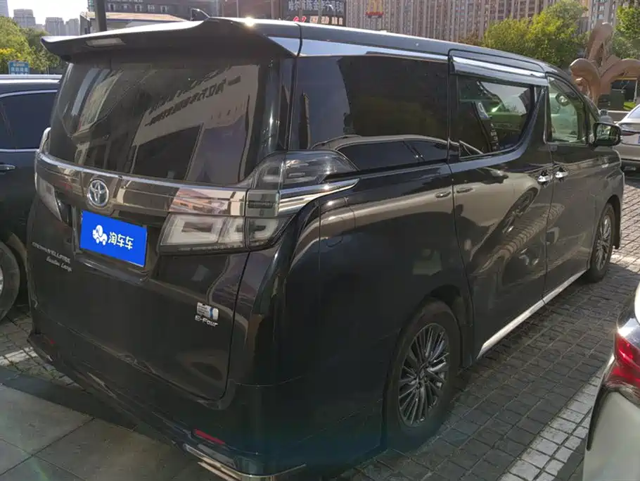 Vellfire Crown Dual Engine 2.5 L HV Supreme